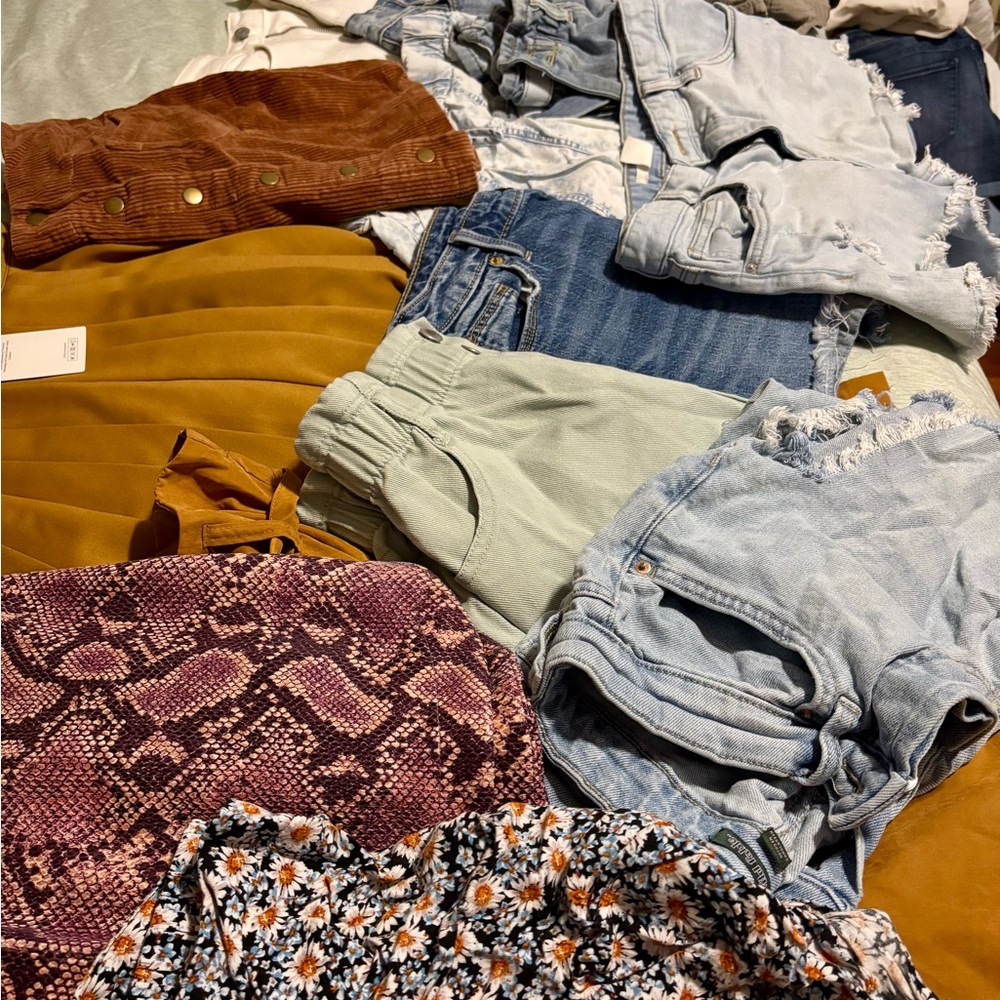 Variety of shorts & skirts BUNDLE 🥳